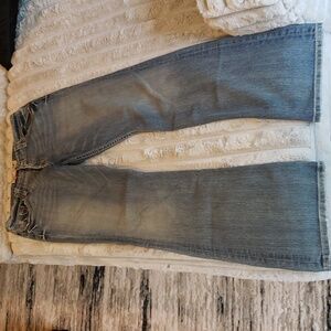 Buckle Jeans